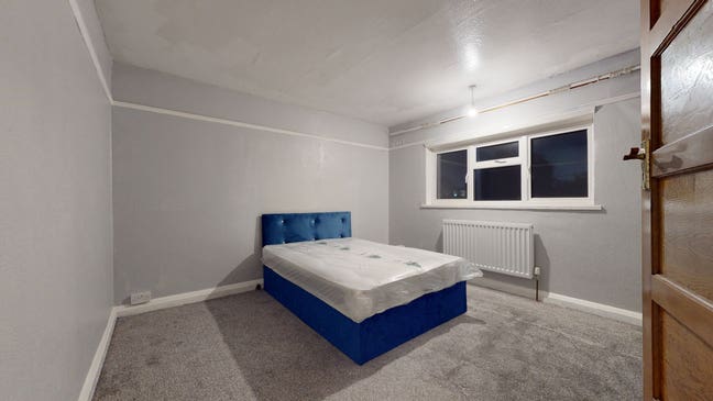 Large Double Room including All Bills Main Photo