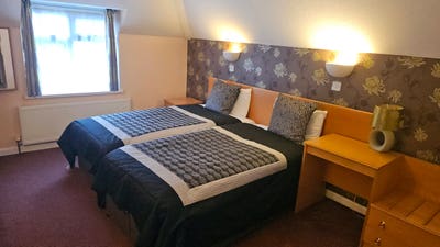 Extra Large Double En-Suite Room Main Photo