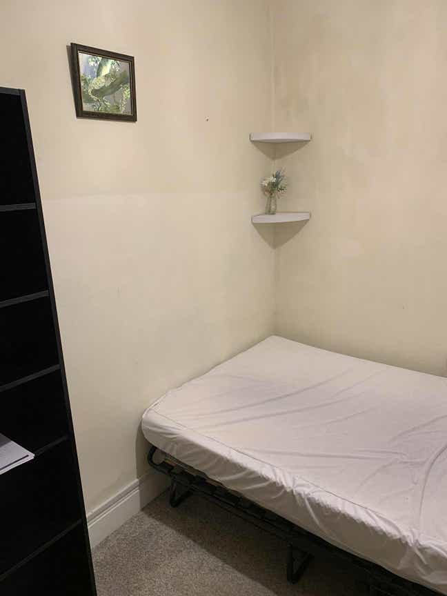 Single Room (1 Person) - Loke Road Main Photo