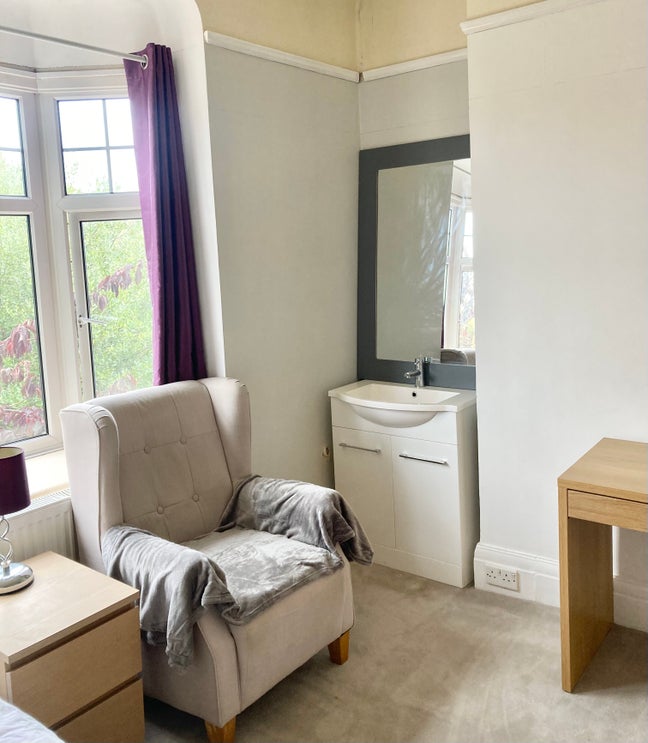 Bright double room BH8 nr Queens Park Main Photo