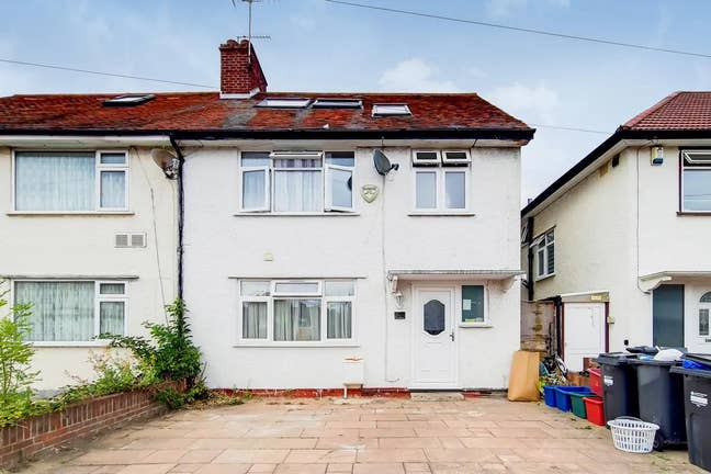 Lovely Studio. Bills Included. Hounslow. A++ Main Photo