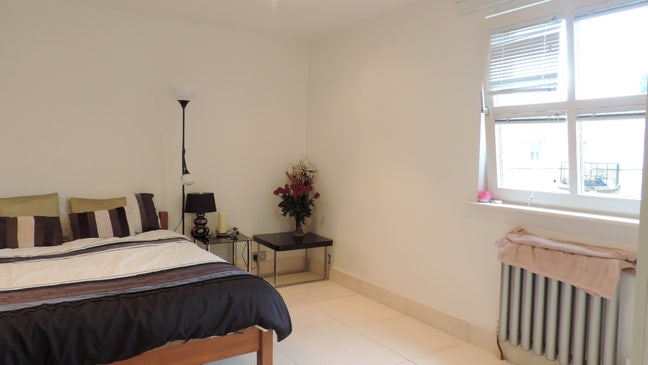 Huge bedroom 3 Bathroom River Views Main Photo