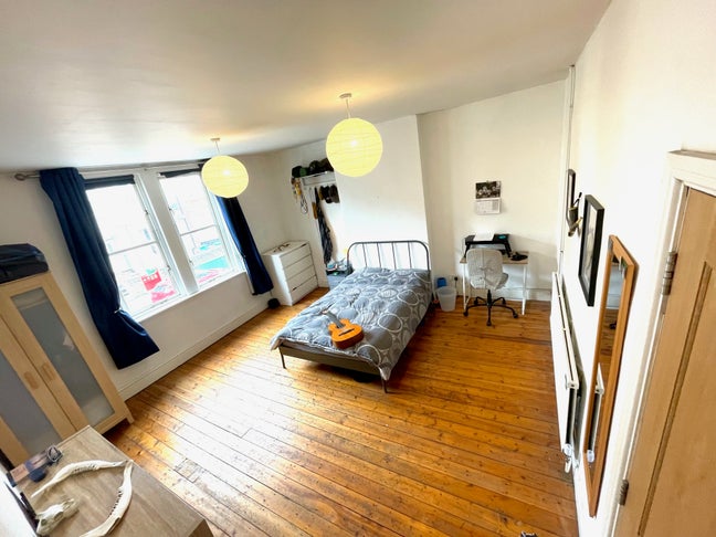 Bright Double Room In Friendly Houseshare Main Photo