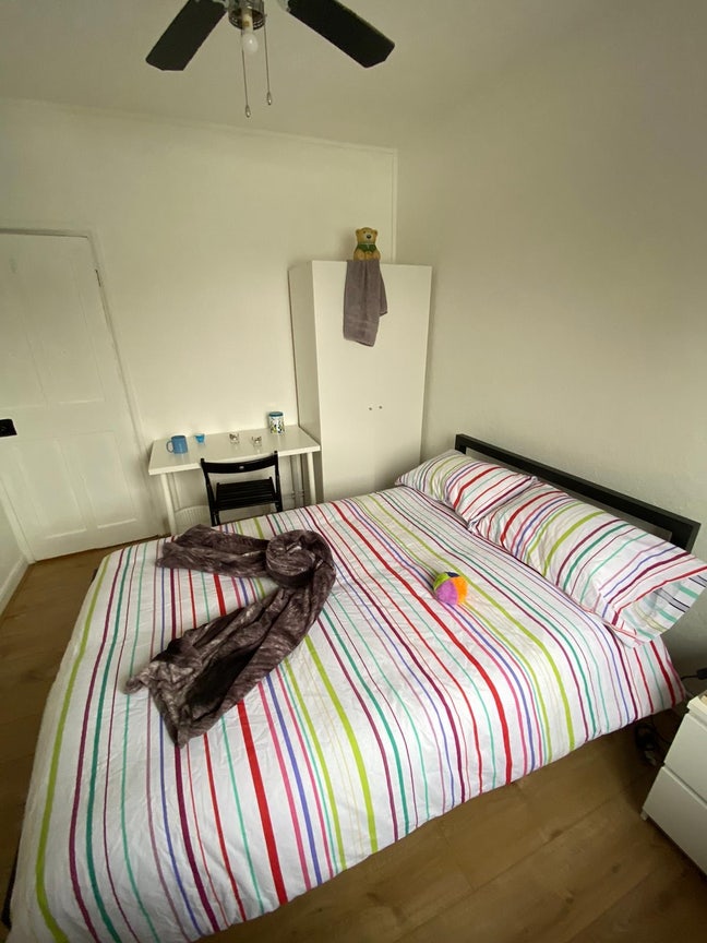 Double Room • Bethnal Green E2 Main Photo