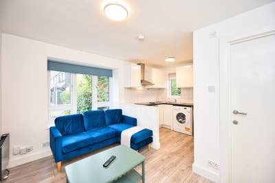 Move-In Ready 1-Bed Apartment | E6 Main Photo