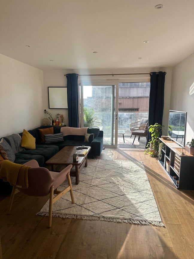 Seeking Flatmate - Ensuite Double Bedroom  Main Photo