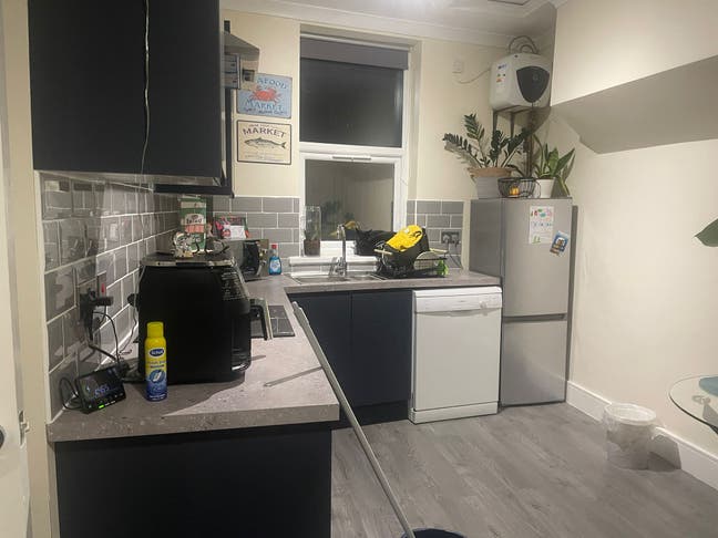 One Bedroom Flat to Rent Near town centre  Main Photo