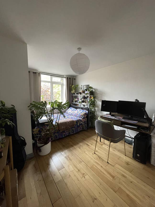 Spacious Double Bedroom near Columbia Road Main Photo