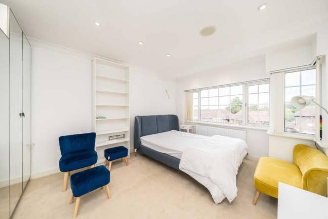 🏬Brand New 6bed House - 6 Rooms Available!!!🏬 Main Photo