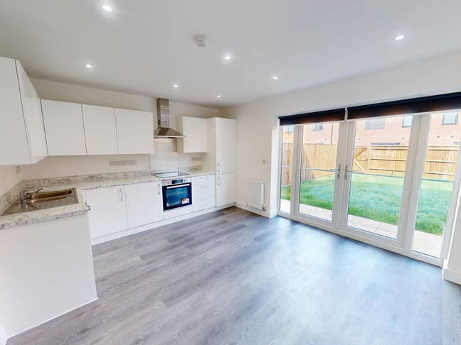 Rooms to Rent in Brand New House – Move Quick! Main Photo