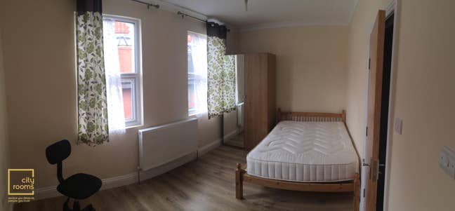 2 rooms-private bathroom-Turnpike Lane -Garden🌟 Main Photo