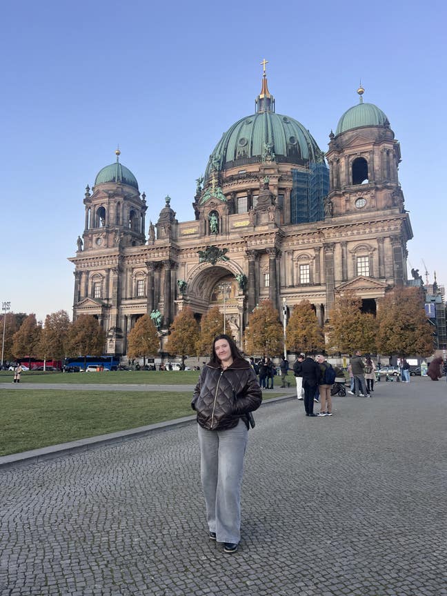 Hii I need a room or new friends to buddy up with! Main Photo