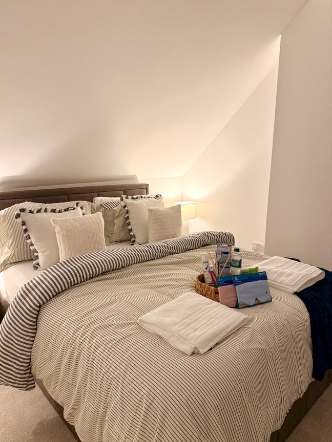 Double Ensuite with (optional)Private Lounge  Main Photo