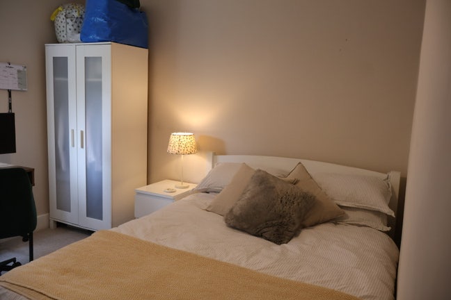 Large Furnished Double Room - Clapham South Main Photo