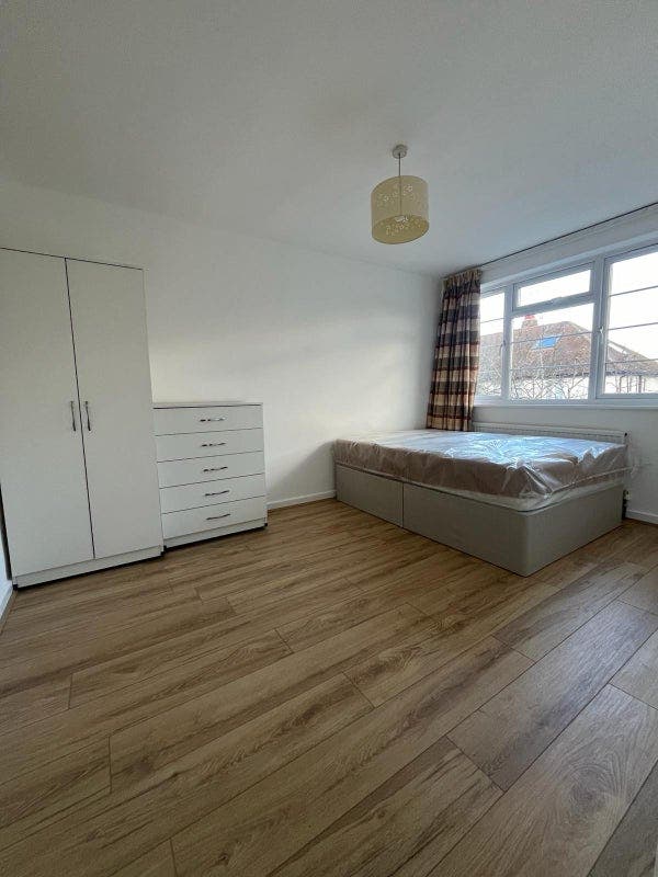 Finchley| Dbl Rooms Available in Lovely Flat Main Photo