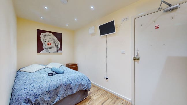 -Trendy Studio in Willesden Green -Book a Viewing Main Photo