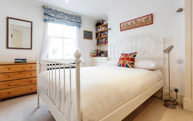Room and bathroom available in heart of Pimlico Main Photo