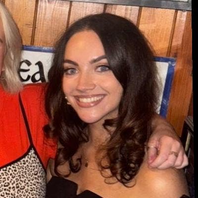 Professional Female seeks a double room Main Photo