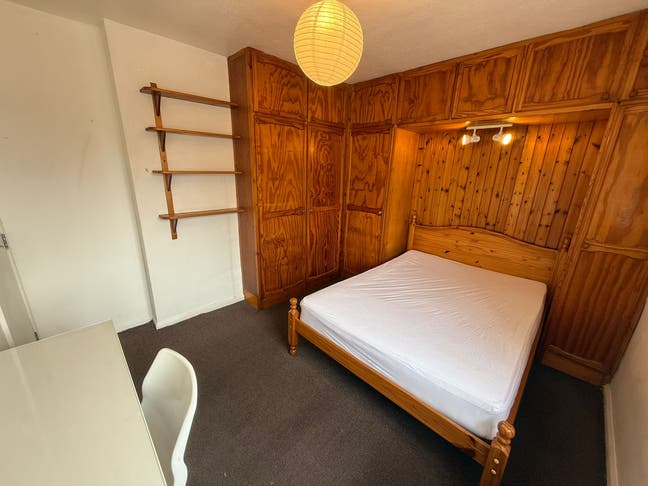  Double Room Available 01/11 Main Photo