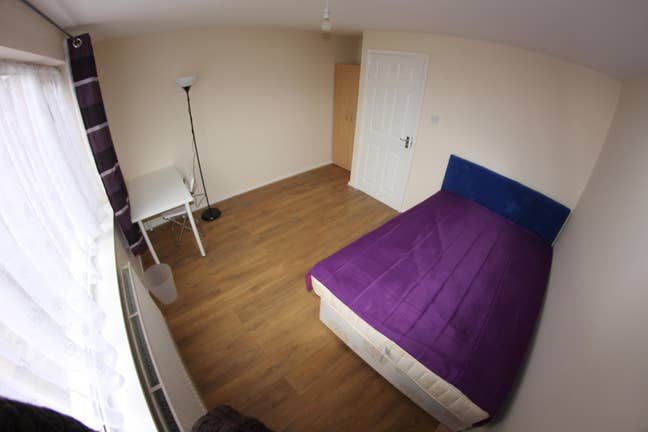 SPACIOUS Double Room In Custom House E16 Area Main Photo