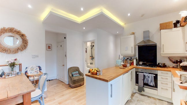 Streatham Hill / Tulse Hill -1 Bed Furnished Flat  Main Photo