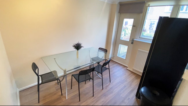 Cozy room with private lounge, Bermondsey  Main Photo