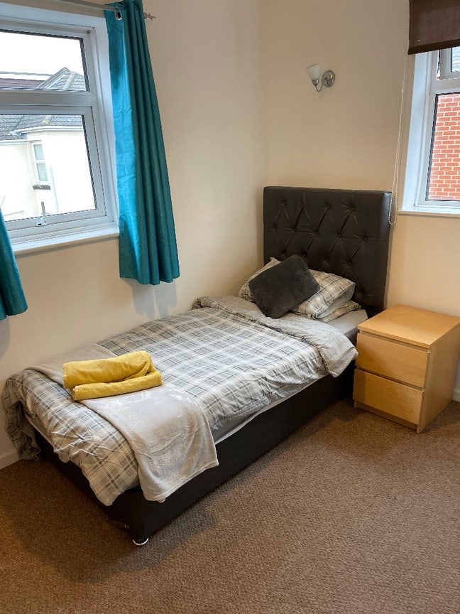 Double Room - Near General Hospital Main Photo