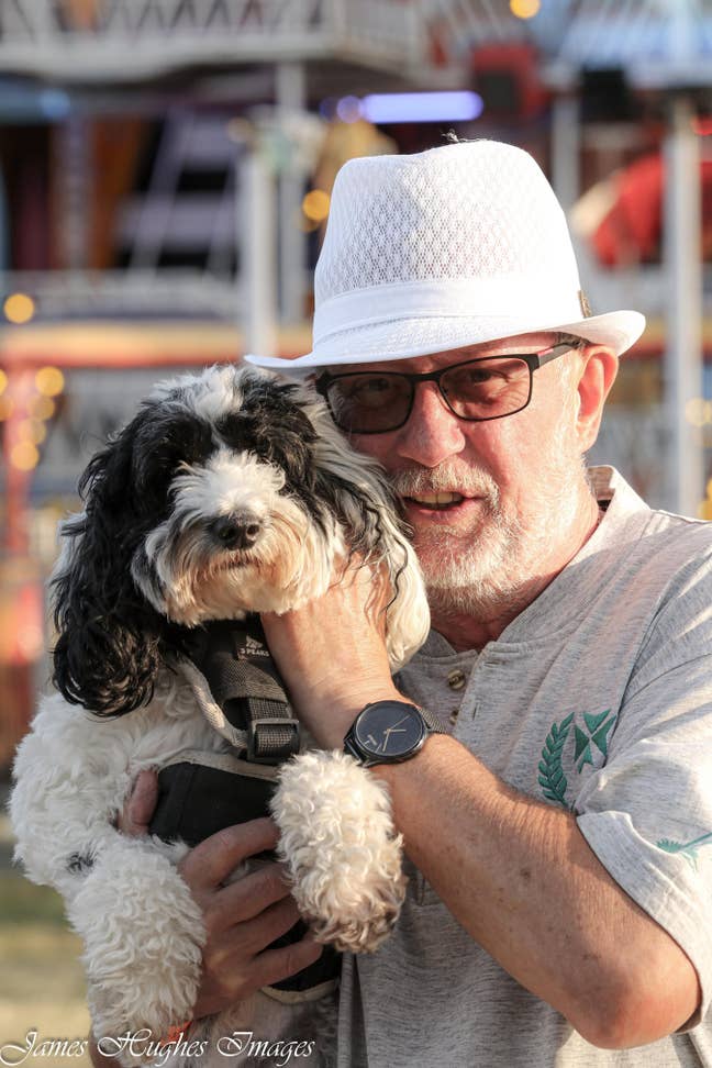 About Me .  I'm 68years old , single man with pet Main Photo