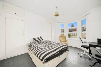 Large double rooms Leyton Village  Main Photo