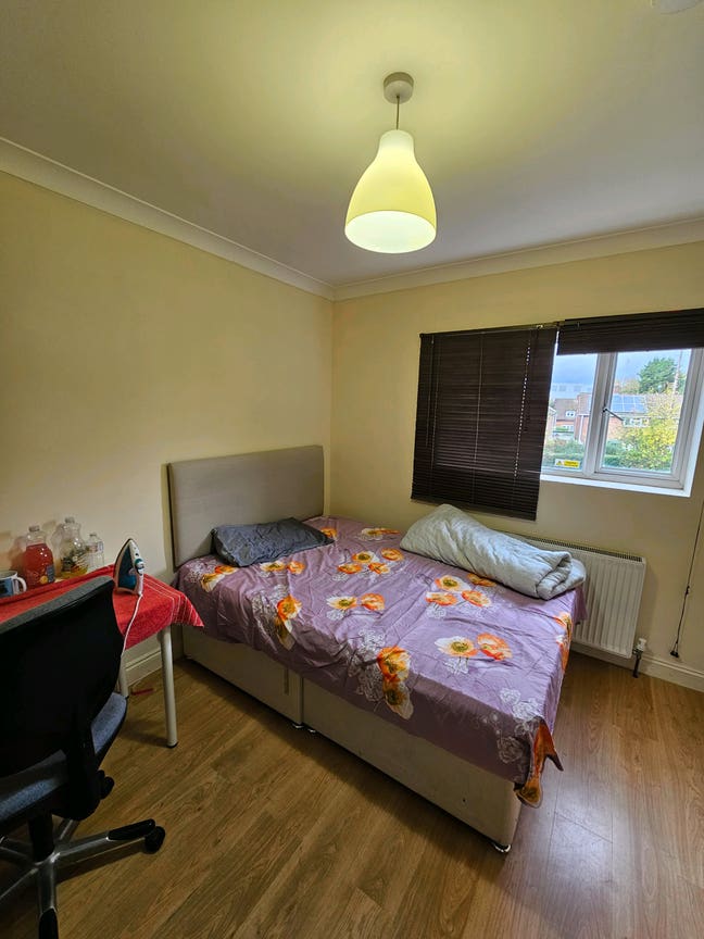 Double Bedroom available for rent.  Main Photo