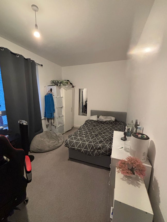 Modern Double Rooms in Barking Riverside – Bills I Main Photo