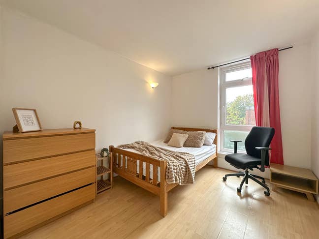4 stunning rooms in St Johns Wood Main Photo