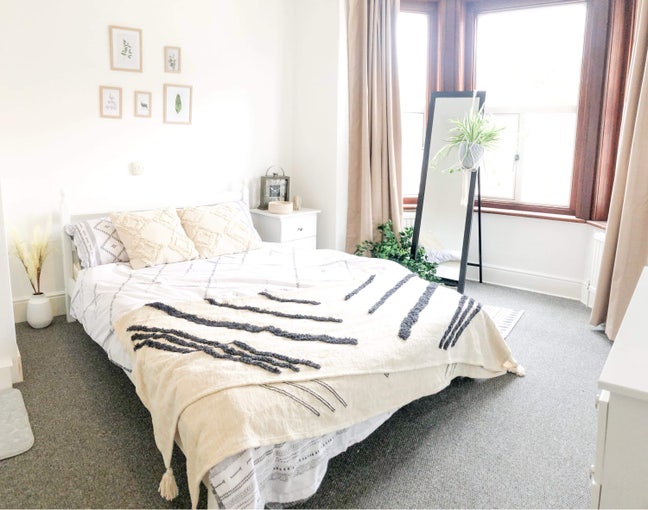 Double Room With Private Shower  Main Photo