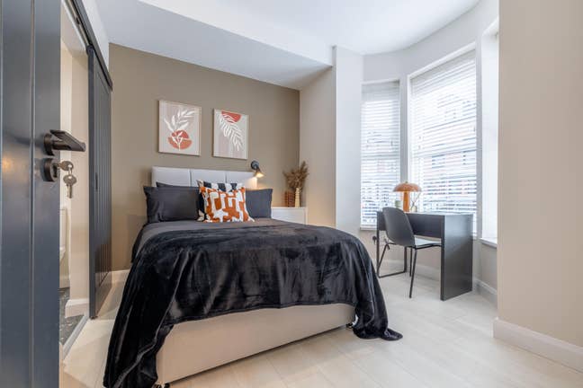 New House Share – Perfect for Young Professionals! Main Photo