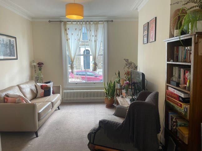 Large Ensuite - Elephant & Castle / Kennington Main Photo