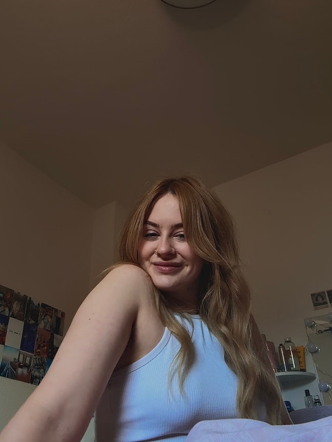 Young professional looking for flatshare☺️ Main Photo