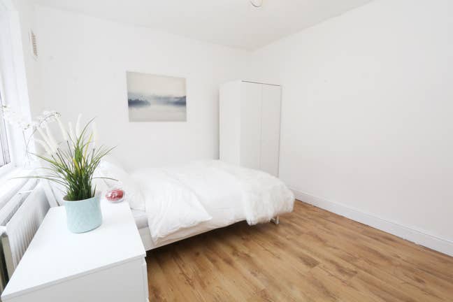 🏡 Bright Room in Stepney Green – Zone 2 🎓 Main Photo