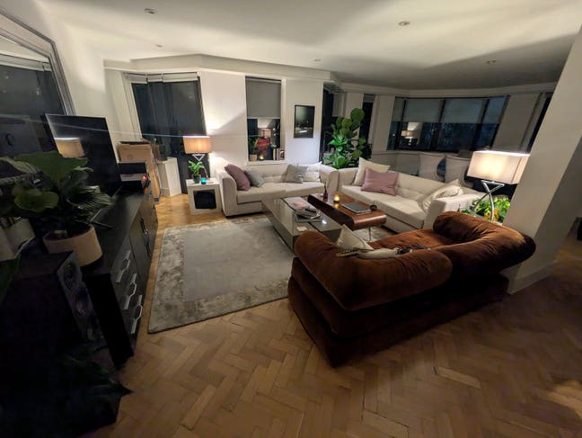 Big room w/own bathroom in huge flat on the Thames Main Photo