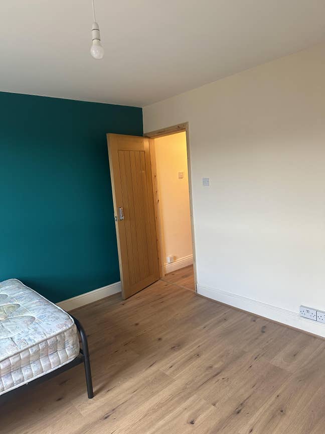 Studio Flat To Rent / All Bills Included / WF1 Main Photo