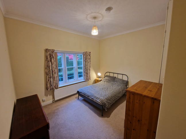 Lovely room in a 2 bed lodge with a big garden Main Photo