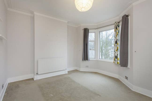 Large Bright Room by Clapham Junction Main Photo