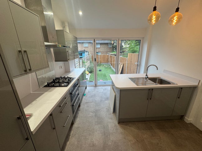 Superb Two Bedroom Flat Main Photo