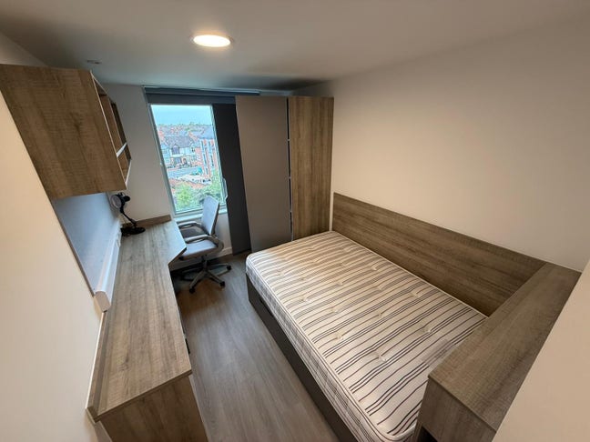 URGENT- Standard En-Suite -Coventry - 160pw Main Photo
