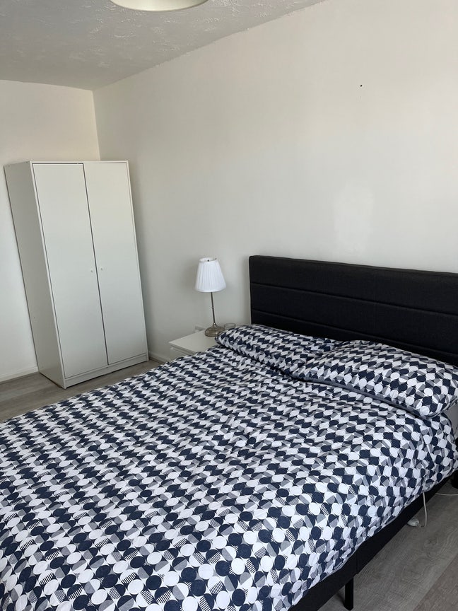 Large double room M23 Main Photo
