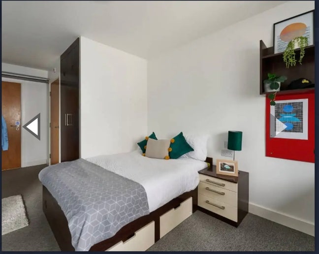 Premium En-Suite Room (Wolverhampton University) Main Photo