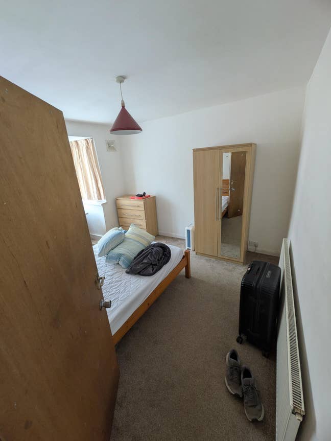 URGENT Student Room available 10mins from campus Main Photo