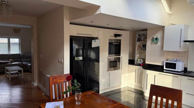 Modern Double Room in Mudchute - Parking- E14 Main Photo