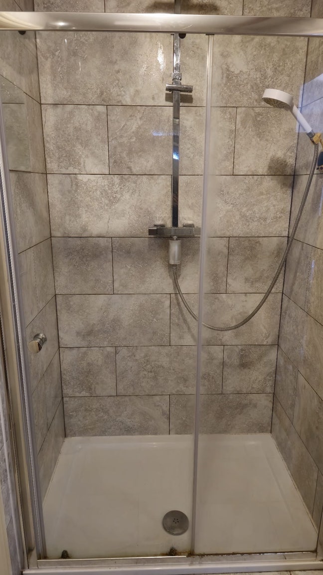 Single En-suite Room - Hayes Town  Main Photo