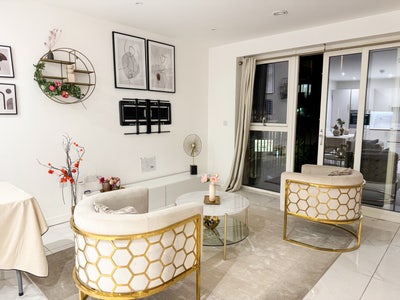 Short let (5 months) stylish 1 double bedroom Main Photo