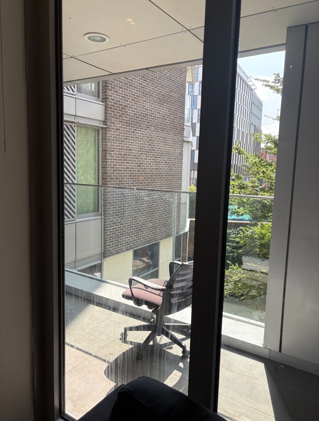Nice New 3B2B Near King's Cross to Share Main Photo